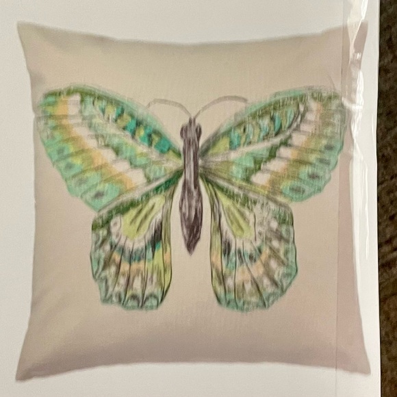 Butterfly Pillow Cover 🦋 - Picture 1 of 5